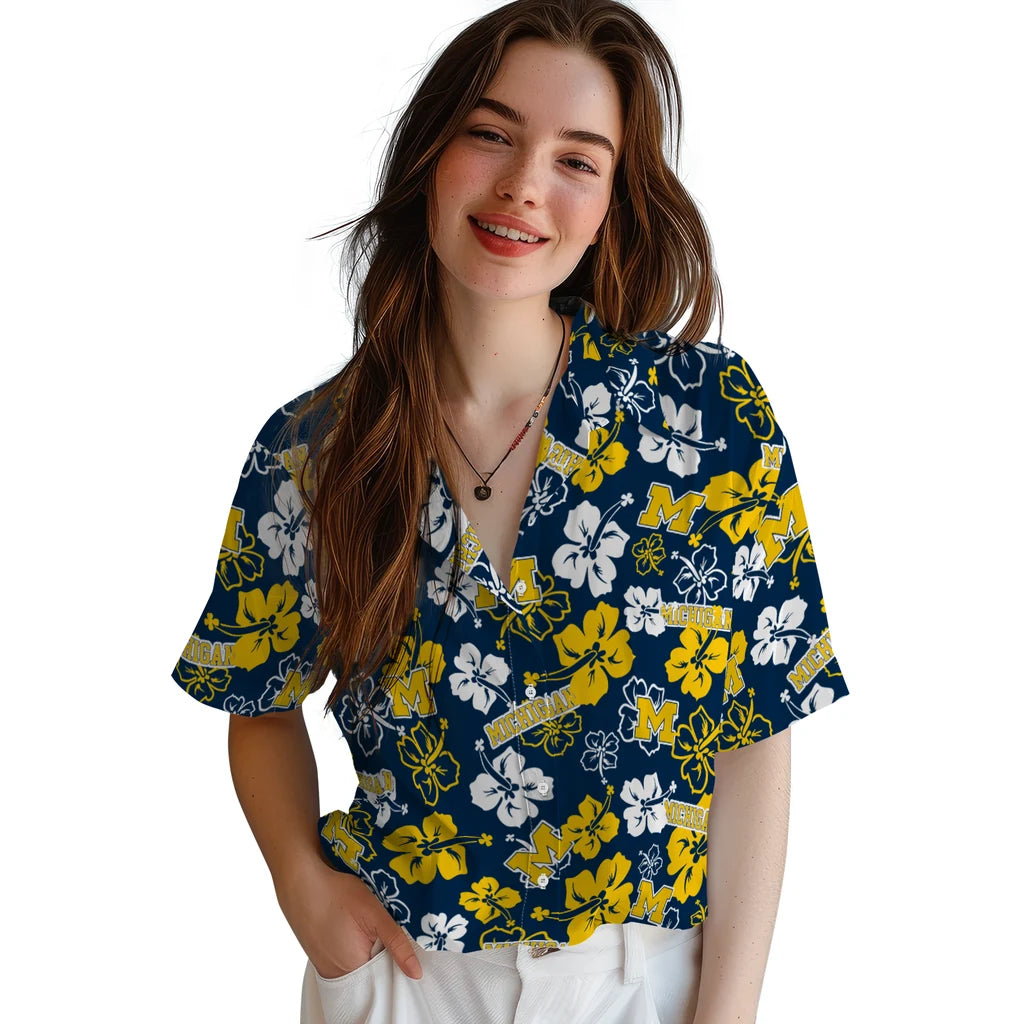 Michigan Wolverines Hawaiian Shirt - Hibiscus Flower Design | Hula Hawaiian Shirts